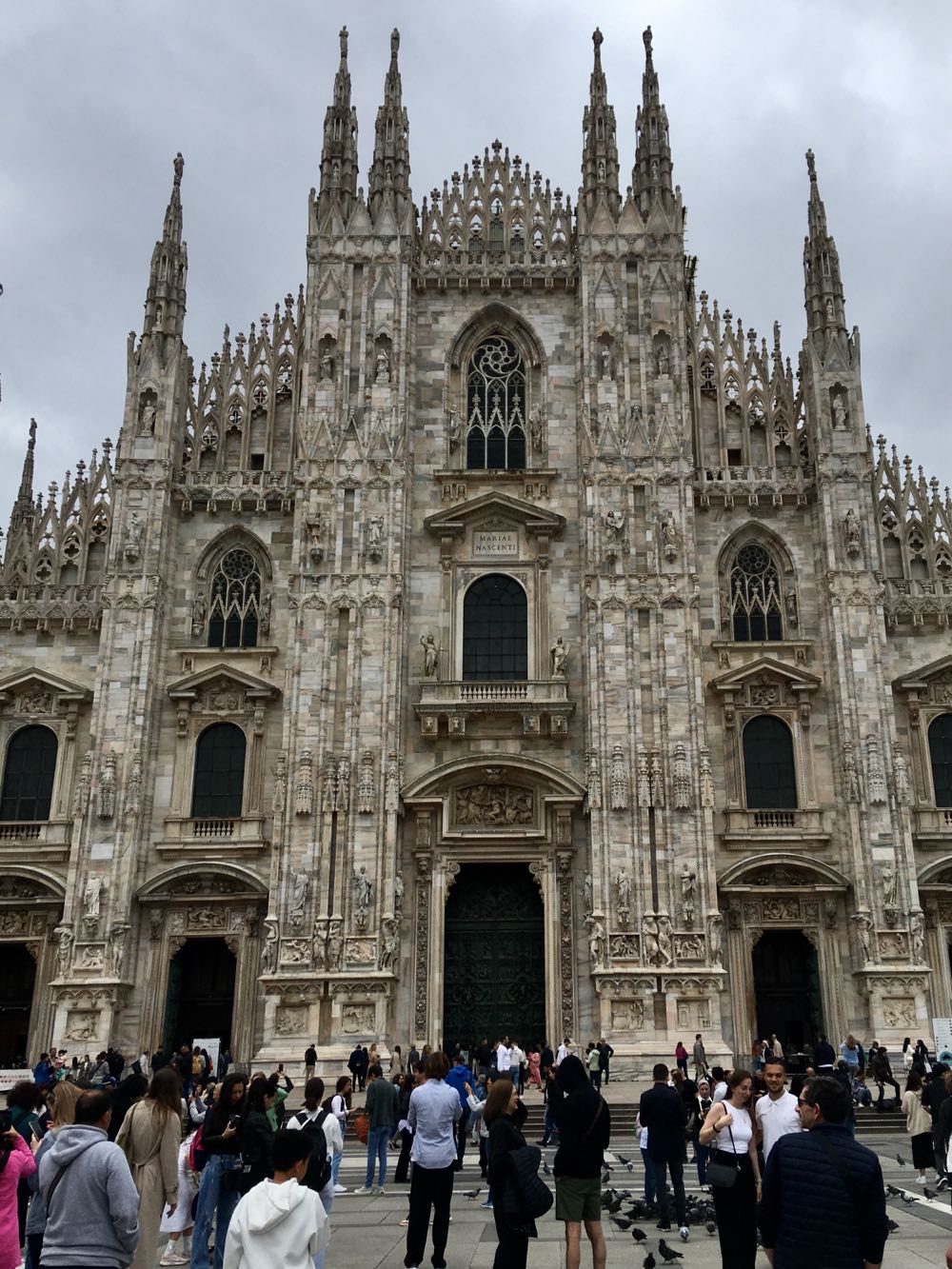 Photo of the front of Milan cathedral