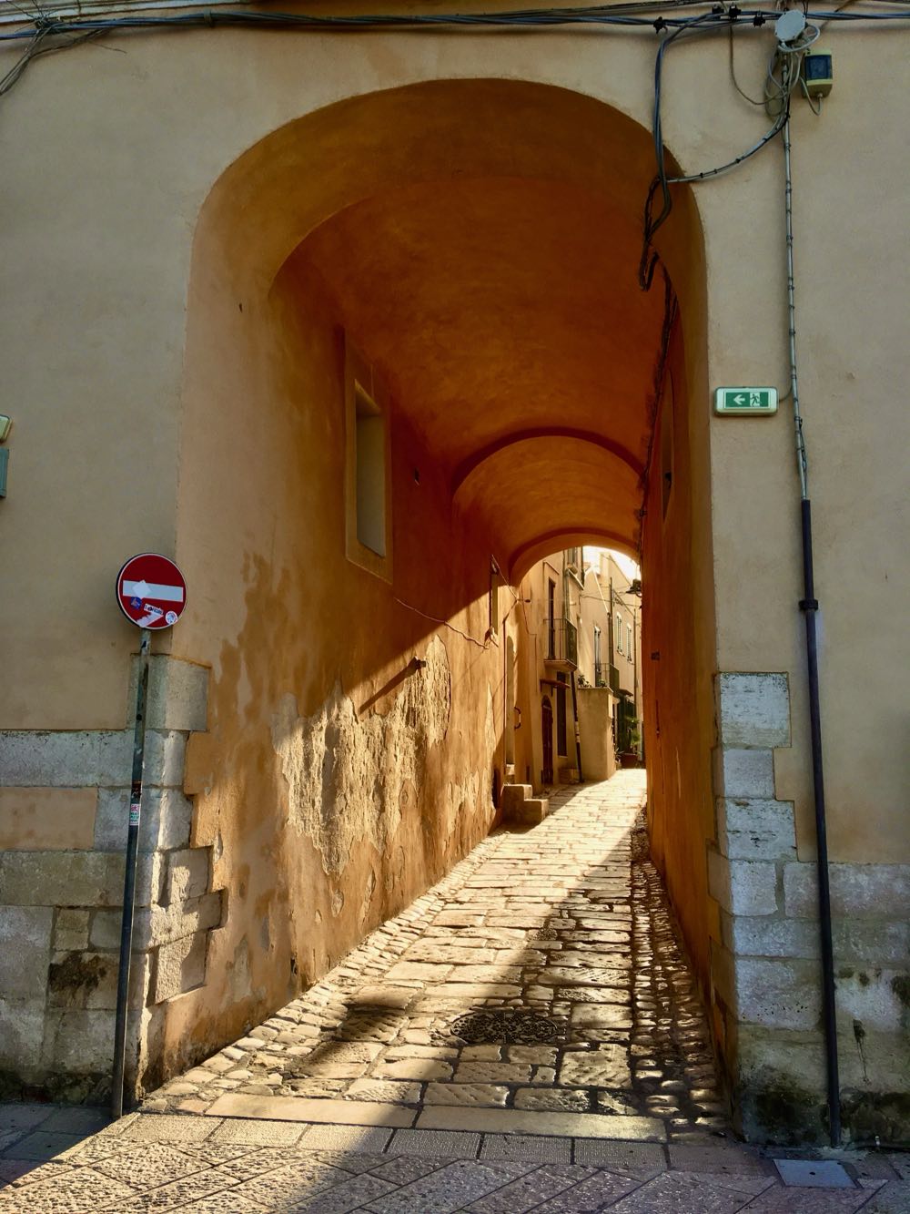 Photo of alleyway